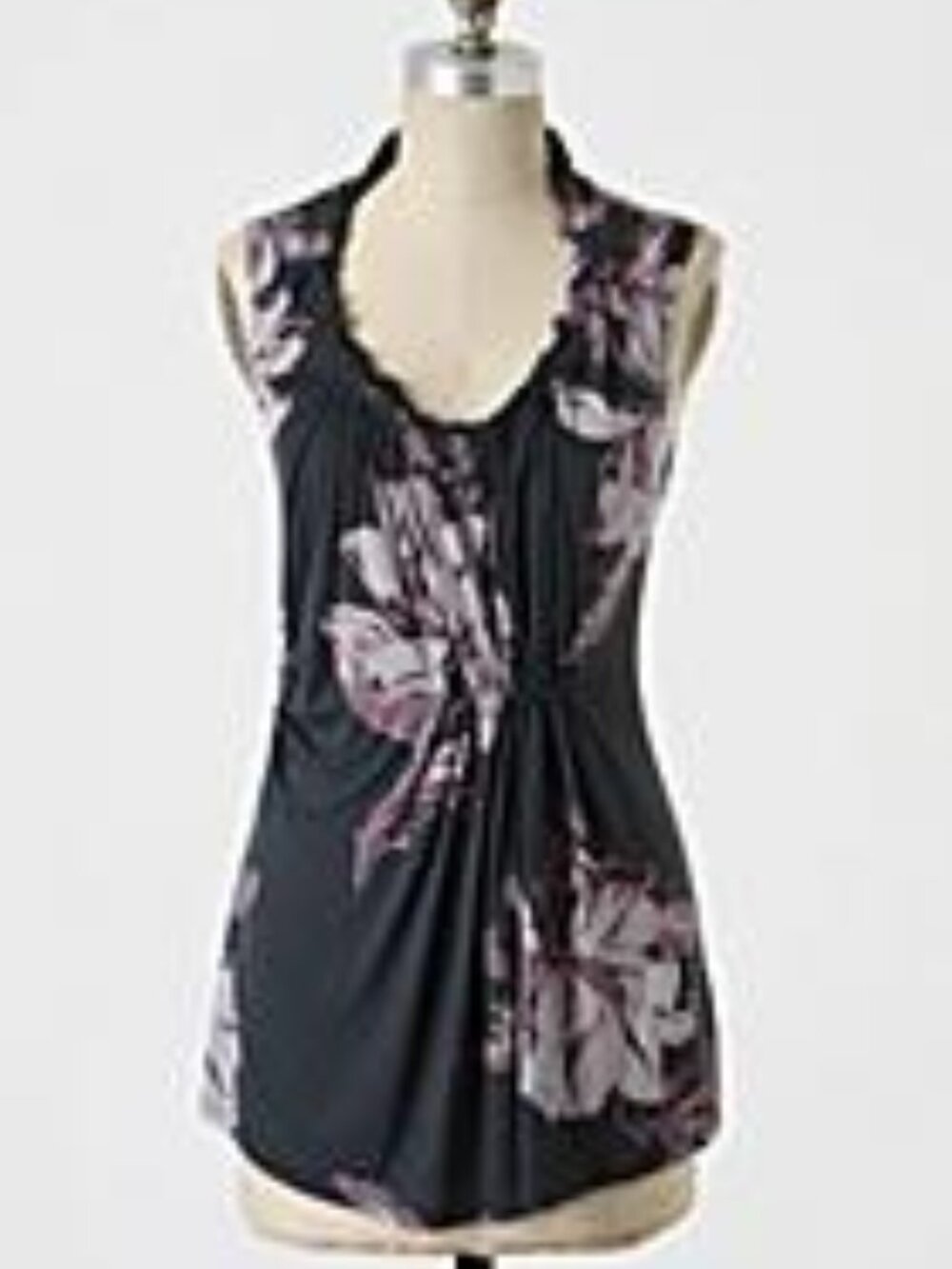 🐨Anthropologie NWT, M Navy Floral Ruched Top